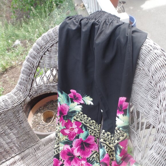 Black Rip Curl Flower Pants - Picture 1 of 5
